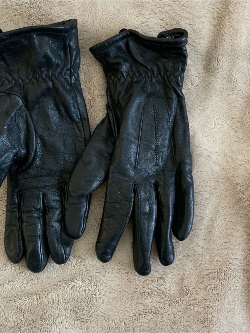 Women’s Black Leather  Gloves size large